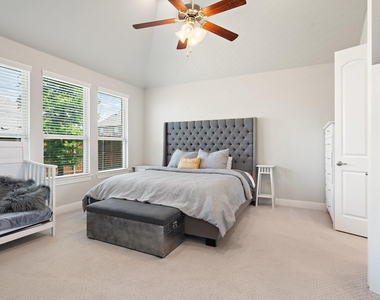 10912 Smithville Place - Photo Thumbnail 9