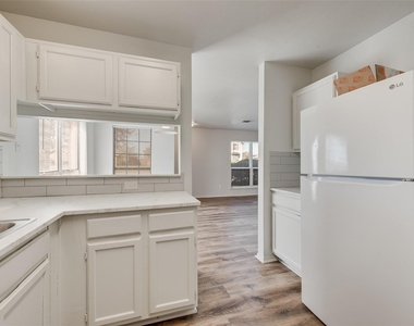 914 Wentwood Drive - Photo Thumbnail 13