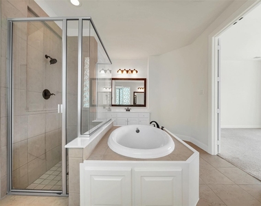 302 Torch Lily Lane - Photo Thumbnail 20