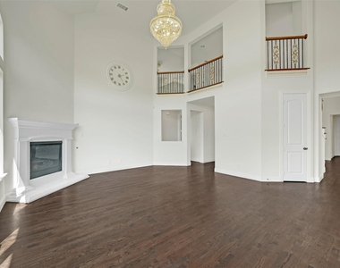 302 Torch Lily Lane - Photo Thumbnail 13