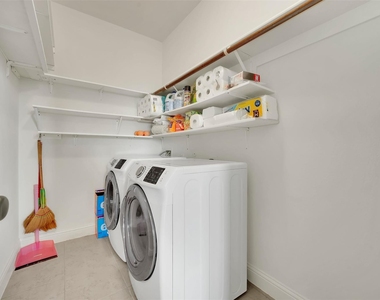 302 Torch Lily Lane - Photo Thumbnail 16