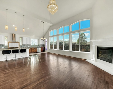 302 Torch Lily Lane - Photo Thumbnail 15