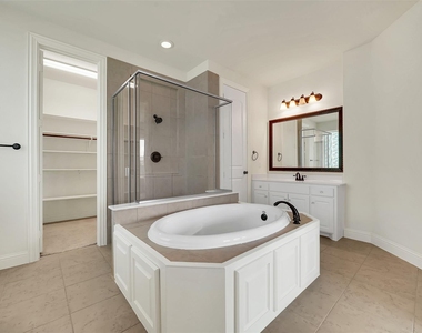 302 Torch Lily Lane - Photo Thumbnail 19