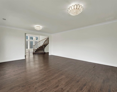 302 Torch Lily Lane - Photo Thumbnail 3