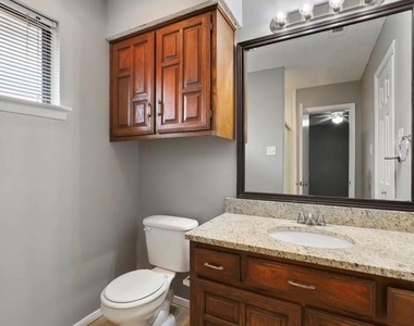 8943 Camfield Way - Photo Thumbnail 4