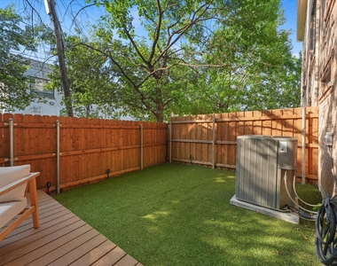4007 Brownstone Court - Photo Thumbnail 4