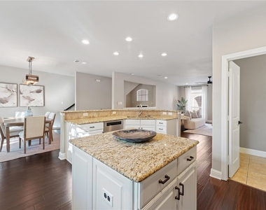4007 Brownstone Court - Photo Thumbnail 14