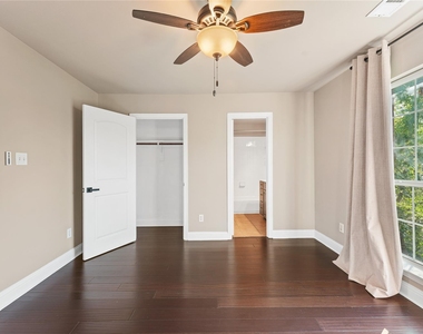 4007 Brownstone Court - Photo Thumbnail 23
