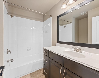 4007 Brownstone Court - Photo Thumbnail 24
