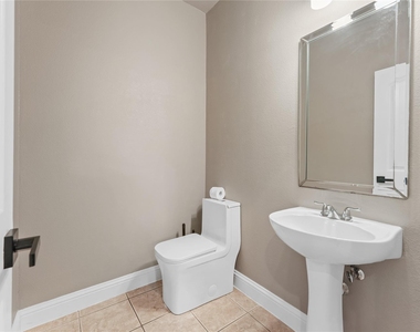 4007 Brownstone Court - Photo Thumbnail 21