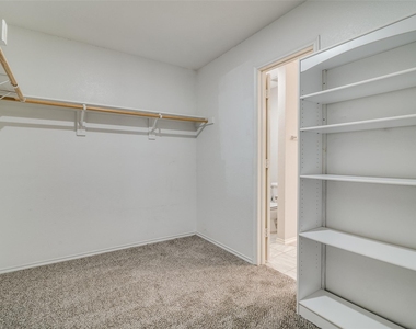 2800 Spencer Circle - Photo Thumbnail 22