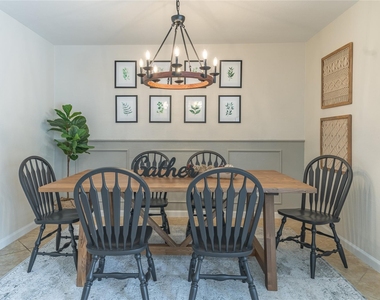 1011 Wimbledon Lane - Photo Thumbnail 10