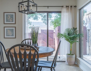 1011 Wimbledon Lane - Photo Thumbnail 24