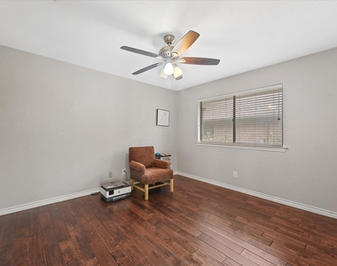 6620 Robin Willow Court - Photo Thumbnail 4