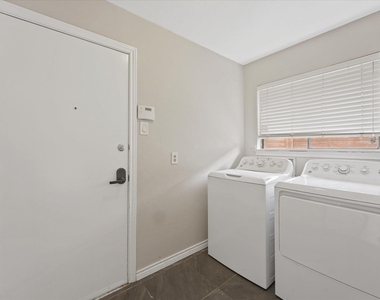 6620 Robin Willow Court - Photo Thumbnail 16