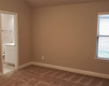 1412 Brindle Drive - Photo Thumbnail 16