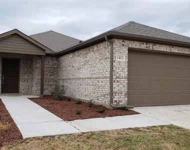 1412 Brindle Drive - Photo Thumbnail 2