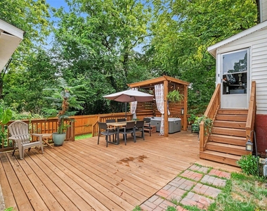 3330 Benard Avenue - Photo Thumbnail 12