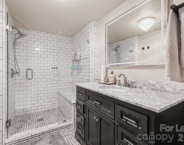 3330 Benard Avenue - Photo Thumbnail 16