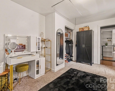 3330 Benard Avenue - Photo Thumbnail 10