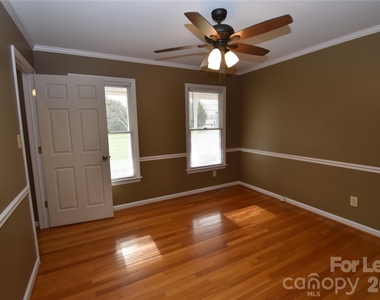 3377 Paul Heavner Lane - Photo Thumbnail 4