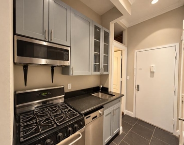 3BR in NoLita - Photo Thumbnail 8