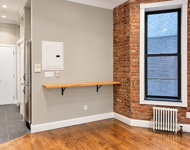 3BR in NoLita - Photo Thumbnail 7