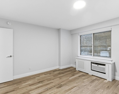 1BR in Upper East Side - Photo Thumbnail 5