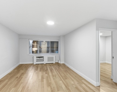 1BR in Upper East Side - Photo Thumbnail 1