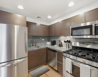 2BR in Upper East Side - Photo Thumbnail 4