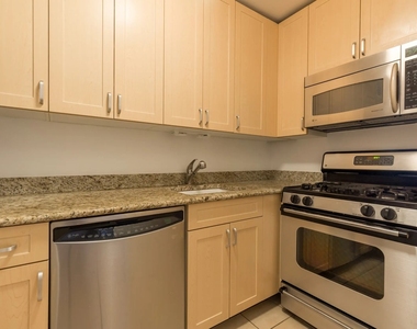 Studio in Upper West Side - Photo Thumbnail 2