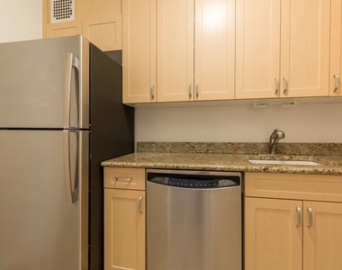 Studio in Upper West Side - Photo Thumbnail 3