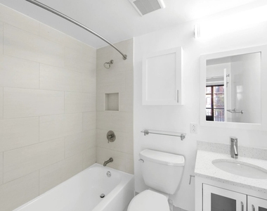 2BR in Upper East Side - Photo Thumbnail 9