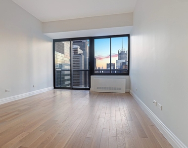 Studio in Midtown West - Photo Thumbnail 4