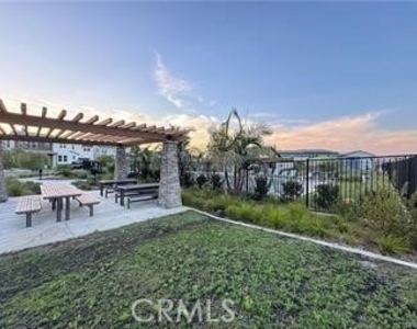 24533 Sonieta Court - Photo Thumbnail 31