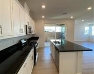 24533 Sonieta Court - Photo Thumbnail 26