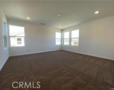 24533 Sonieta Court - Photo Thumbnail 15