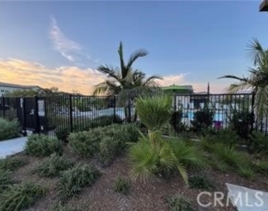 24533 Sonieta Court - Photo Thumbnail 32