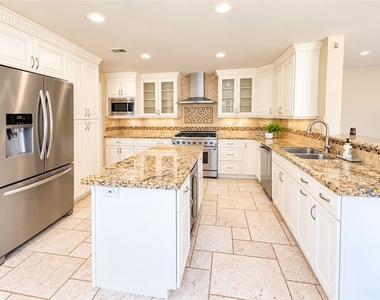 3940 San Antonio Road - Photo Thumbnail 4