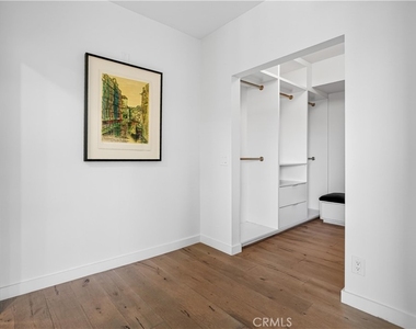 838 N Doheny - Photo Thumbnail 17