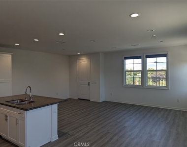 28740 Jardineras Drive - Photo Thumbnail 9
