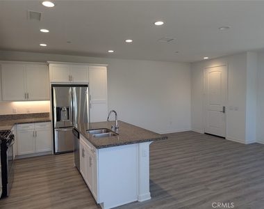 28740 Jardineras Drive - Photo Thumbnail 8