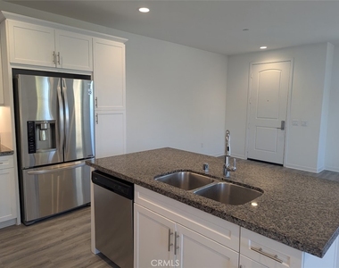 28740 Jardineras Drive - Photo Thumbnail 6