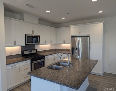 28740 Jardineras Drive - Photo Thumbnail 7