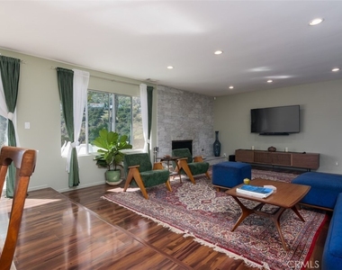 2657 Zorada - Photo Thumbnail 6