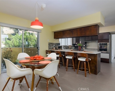 2657 Zorada - Photo Thumbnail 12