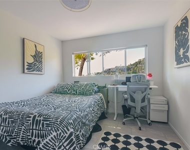 2657 Zorada - Photo Thumbnail 19