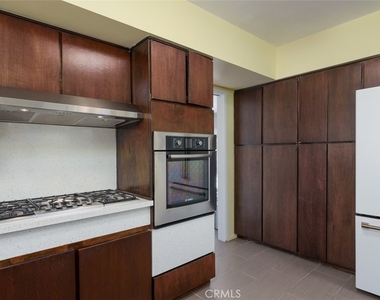 2657 Zorada - Photo Thumbnail 10