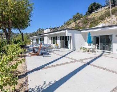 2657 Zorada - Photo Thumbnail 26