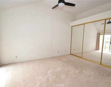 2571 Plaza Del Amo - Photo Thumbnail 6